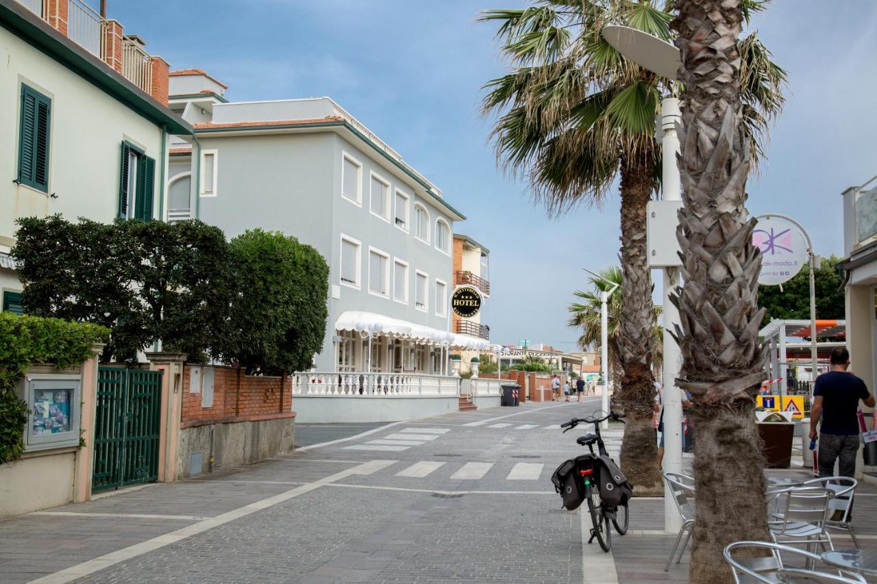 Hg Hotel Il Settebello Marina di Cecina Eksteriør billede