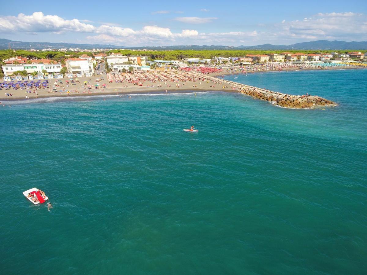 Hg Hotel Il Settebello Marina di Cecina Eksteriør billede