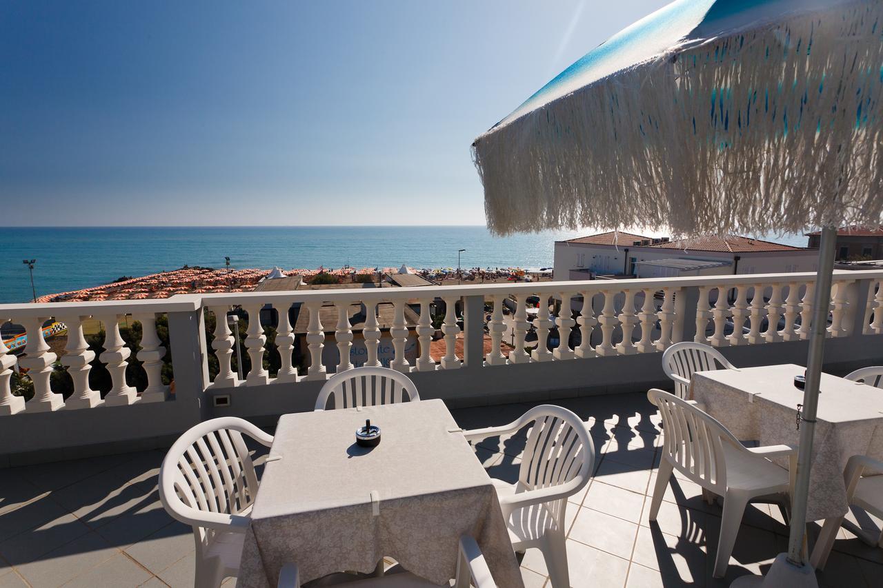Hg Hotel Il Settebello Marina di Cecina Eksteriør billede