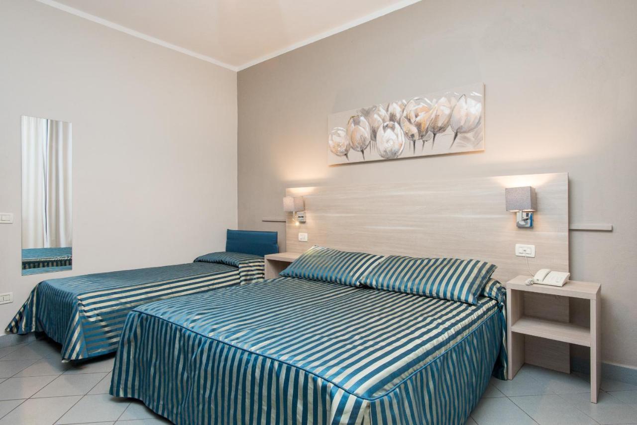 Hg Hotel Il Settebello Marina di Cecina Eksteriør billede